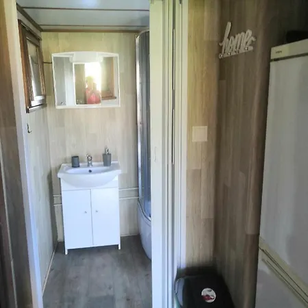 אתר קמפינג Penzion Ivana Mobilhouse *