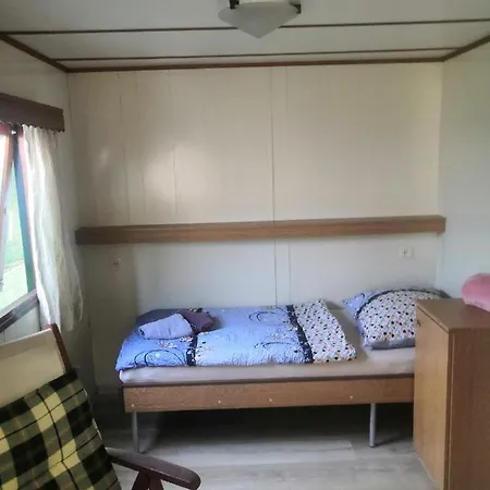 Penzion Ivana Mobilhouse אתר קמפינג